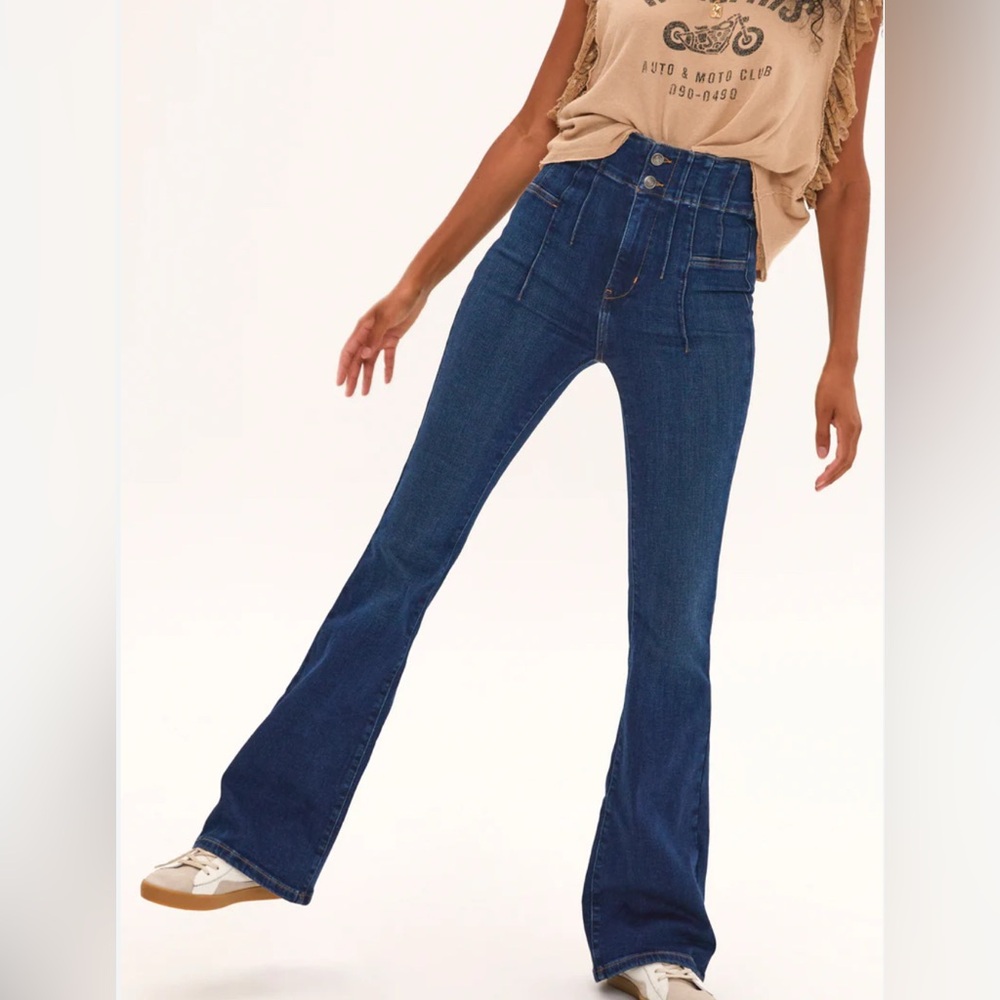 Free People NWT Jade Flare Jeans Size 32